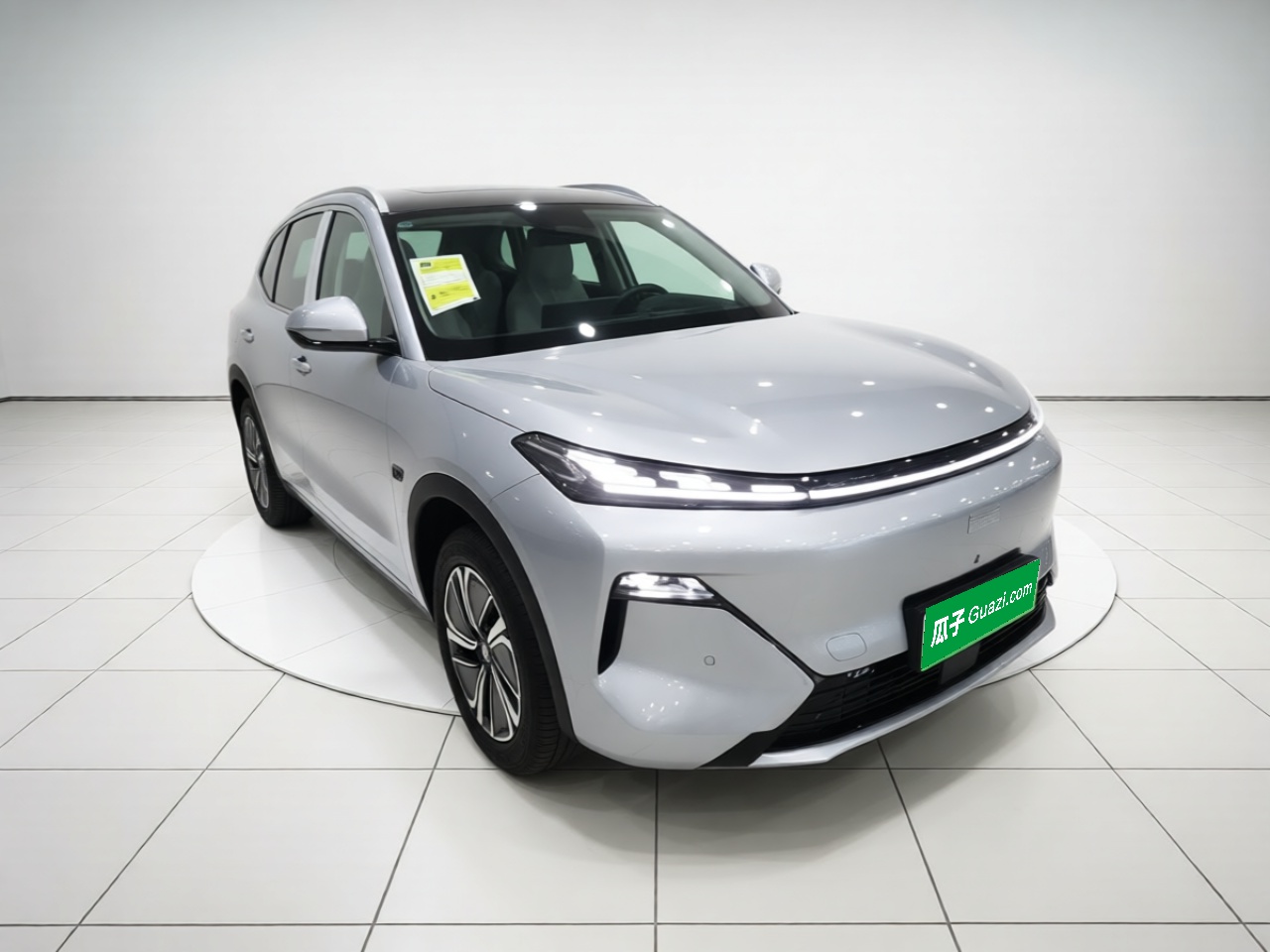 Geely Galaxy Xingjian 7 EM-i 2026 Model 135km Smart Navigation Version — снимка 3