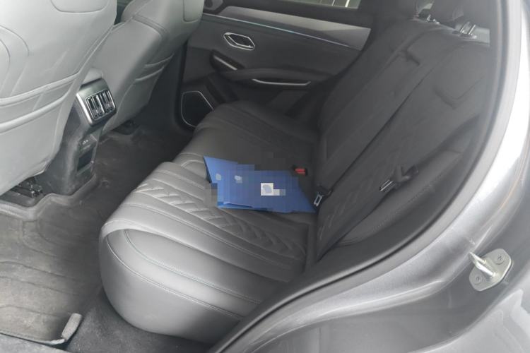 Used BYD Song L DM-i 2025 Intelligent Driving Version 160 km Beyond-Range Type Left Rear Seat