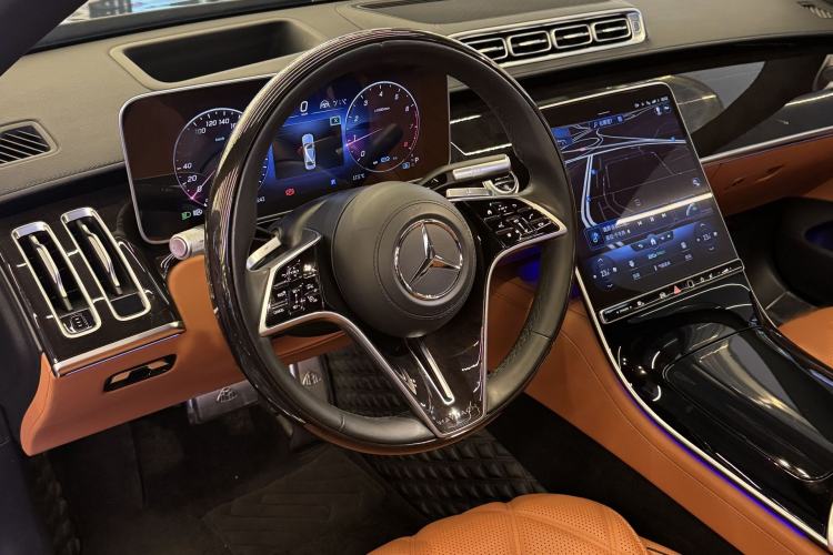 Used Mercedes-Benz Maybach S-Class 2022 S 480 4MATIC Intelligent Premium Special Edition Interior 1