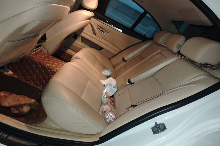 Used BMW 5 Series 2013 530Li Leading Model