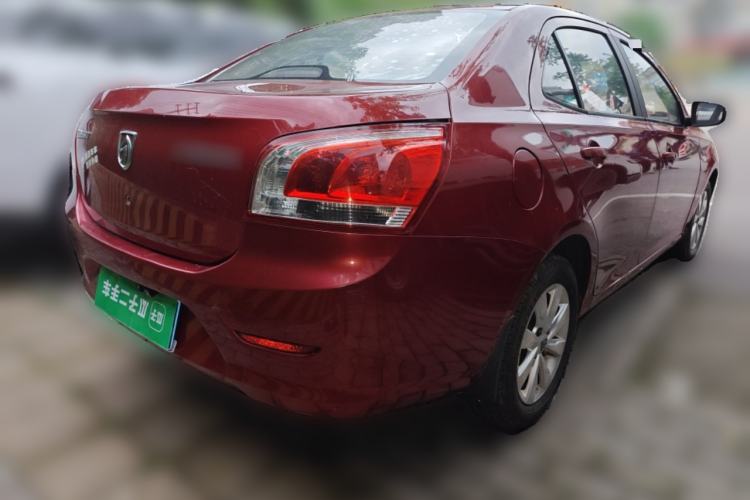 Used Baojun 630 2013 1.5L manual standard version Rear Right 45 Deg