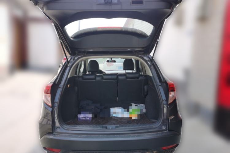 Used Honda Vezel 2017 1.8L CVT Front-Wheel Drive Pioneer Edition Trunk