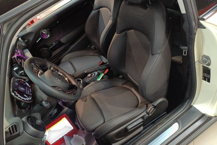 Used MINI 2021 1.5T COOPER Classic Edition Left Front Seat