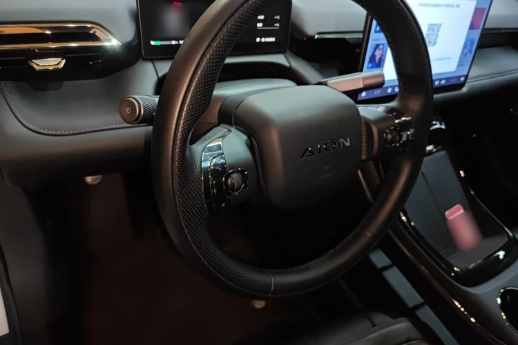 Used AION V 2024 Aion Tyrannosaurus 650 Smart Premium Edition
