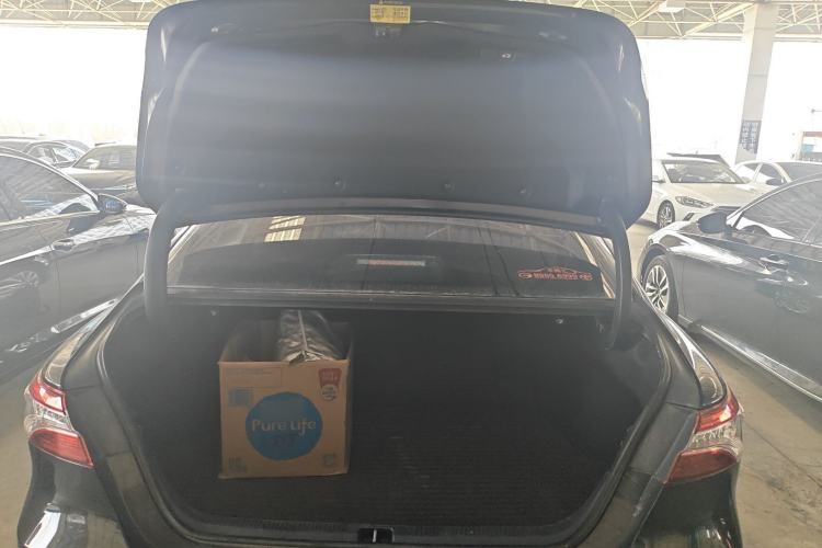 Used Toyota Camry 2021 2.0G Luxury Edition