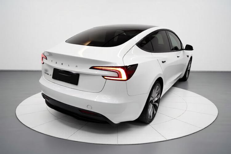 Used Tesla Model 3 2023 Long-Range All-Wheel-Drive Version