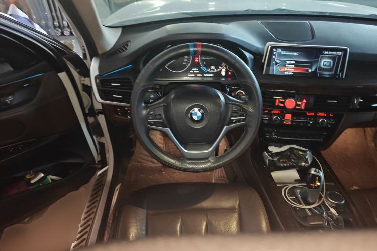 Used BMW X5 2017 xDrive28i
