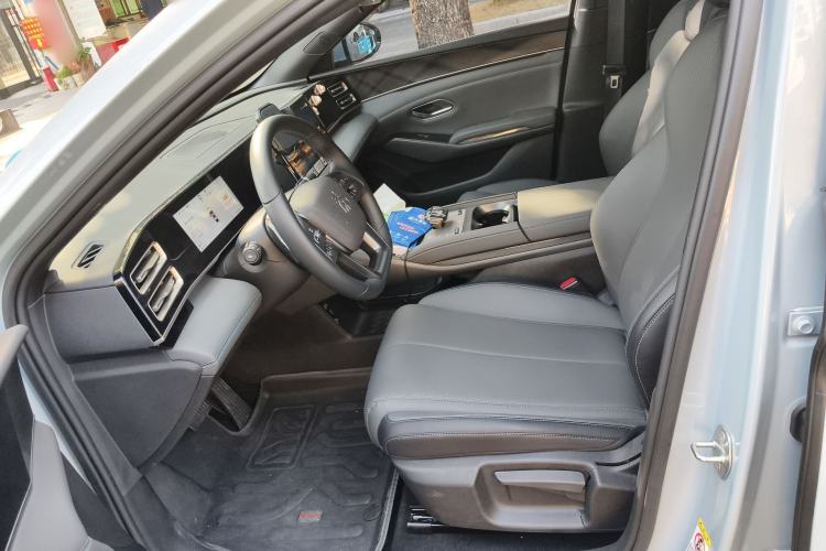 Used BYD Qin L 2025 DM-i Smart Drive 80KM Leading Model