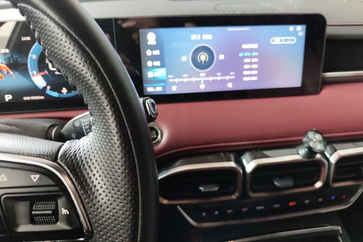 Used JETOUR X70 PLUS 2021 1.5T DCT Mountain 5-Seater
