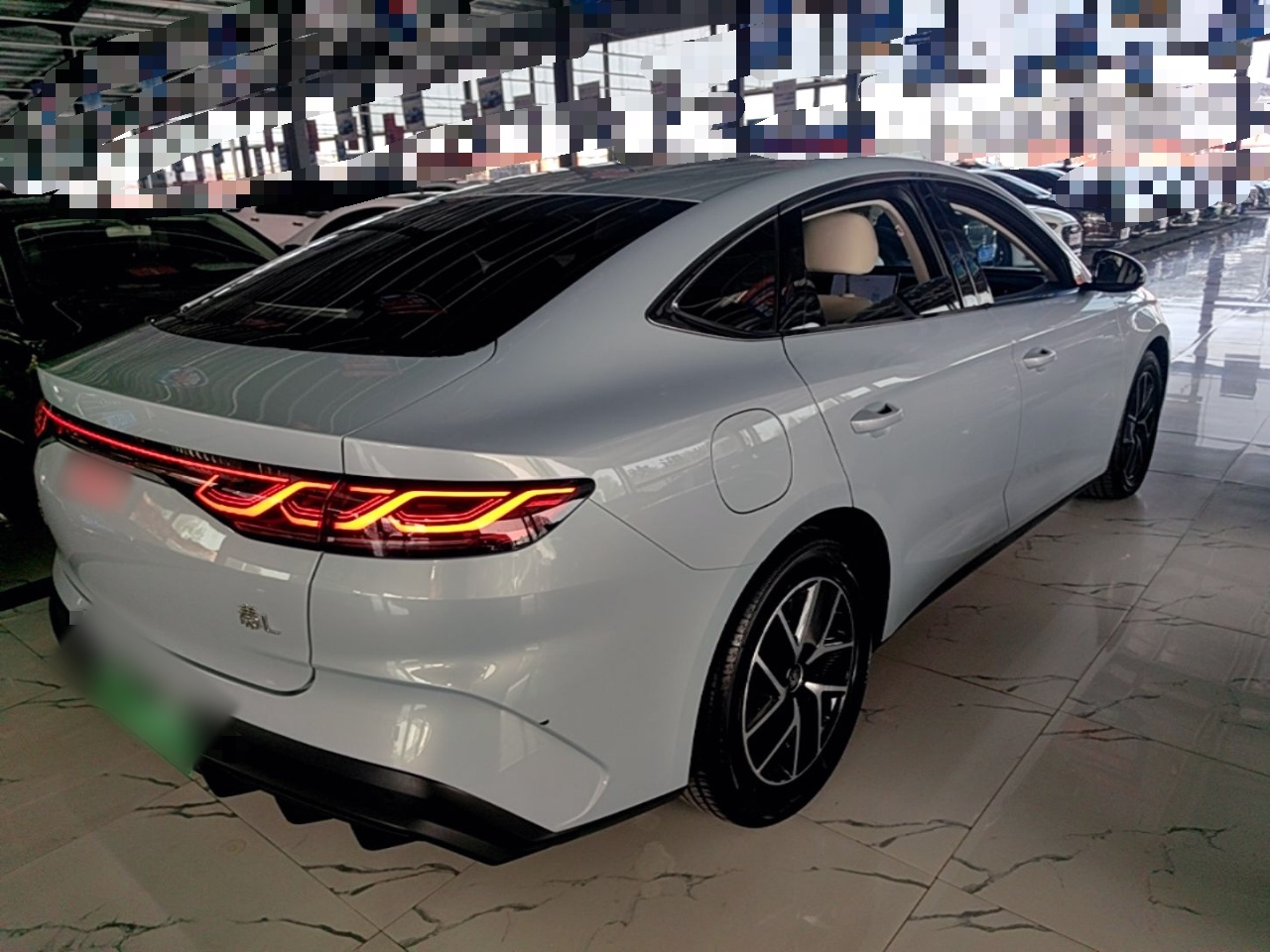 BYD Qin L 2024 DM-i 80KM Beyond Model — снимка 6