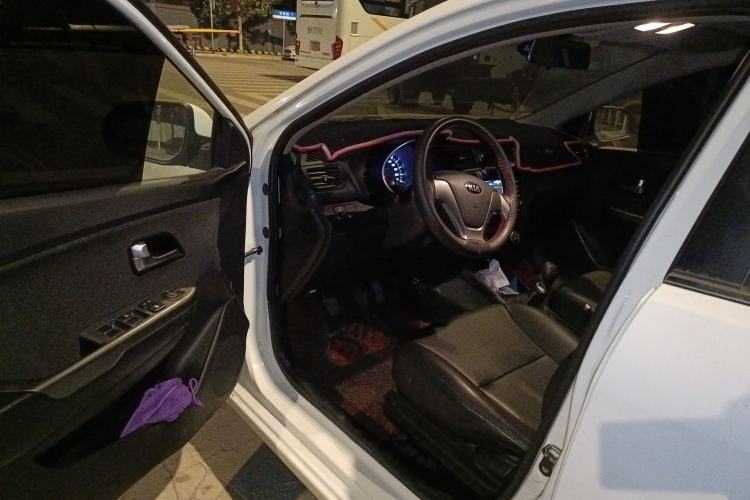 Used Kia K2 2015 Sedan 1.4L MT GLS