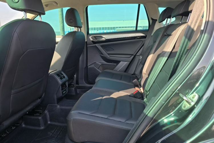 Used Volkswagen Tayron 2020 330TSI Two-Wheel Drive Luxury Smart Connectivity Version Interior 3