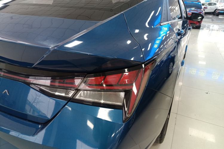 Used Hyundai Elantra 2021 1.5L CVT LUX Prestige Edition