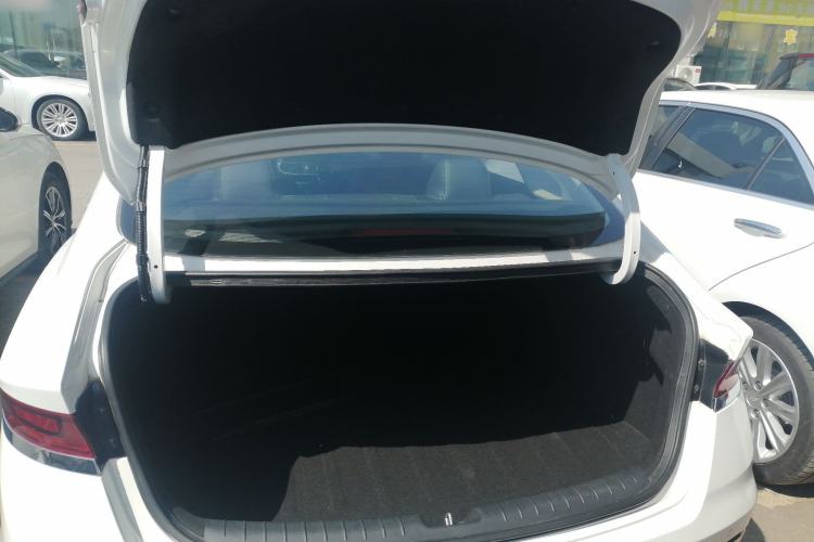 Used Hyundai Lafesta 2019 280TGDi Sport Edition China V Standard Trunk