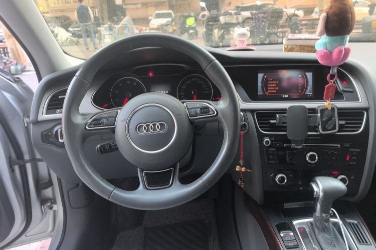 Used Audi A4L 2015 35 TFSI Automatic Comfort Model