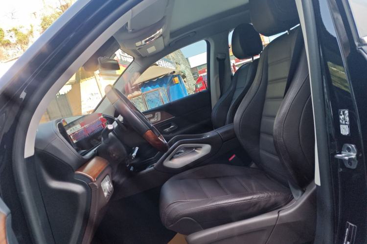 Used Mercedes-Benz GLS 2023 GLS 450 4MATIC Luxury Model Left Front Seat