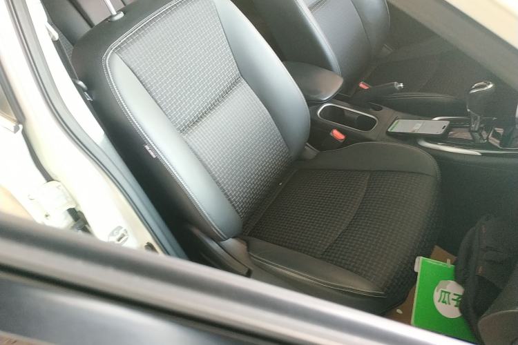Used Nissan Tiida 2019 1.6L CVT Smart Drive Version China VI Standard Right Front Seat