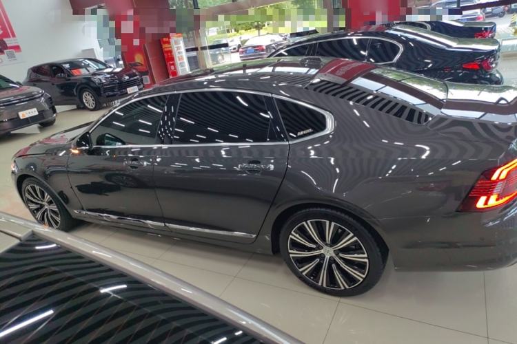 Used Volvo S90 2023 B5 Luxury Smart Edition