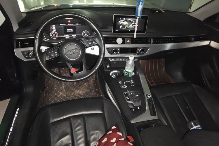 Used Audi A4L 2019 40 TFSI Fashion Edition China VI Emission Standard
