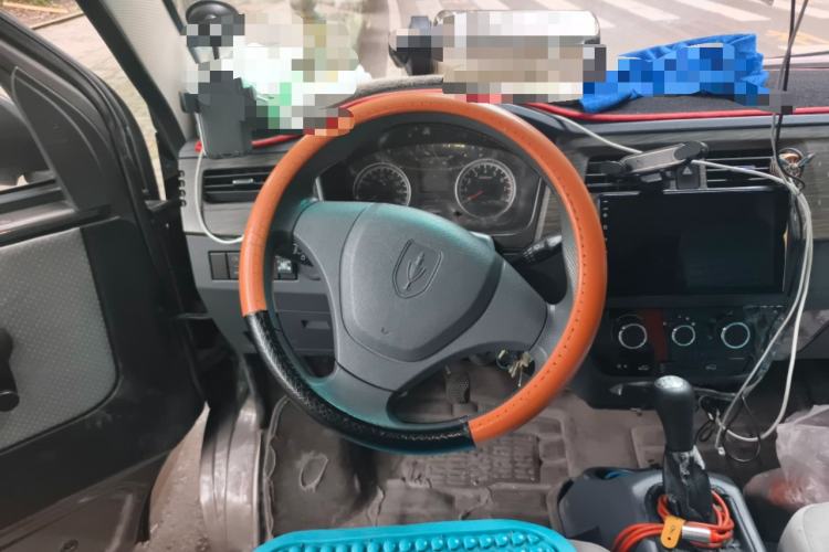 Used Jinbei Hiace X30 2020 1.5L Super-Comfortable Version China VI Standard SWC15M Steering Wheel