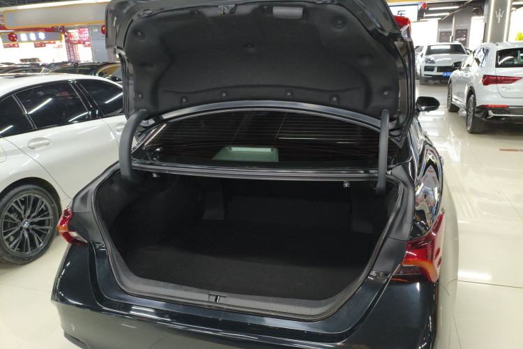 Used Toyota Avalon 2023 2.0L Luxury Edition