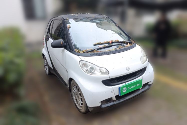 Used smart fortwo 2010 1.0 hardtop pure version Front Right 45 Deg