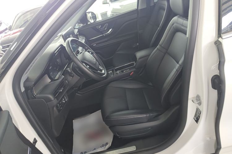 Used Lincoln Corsair 2022 Revised Version 2.0T Two-Wheel Drive Premium Edition Left Front Seat