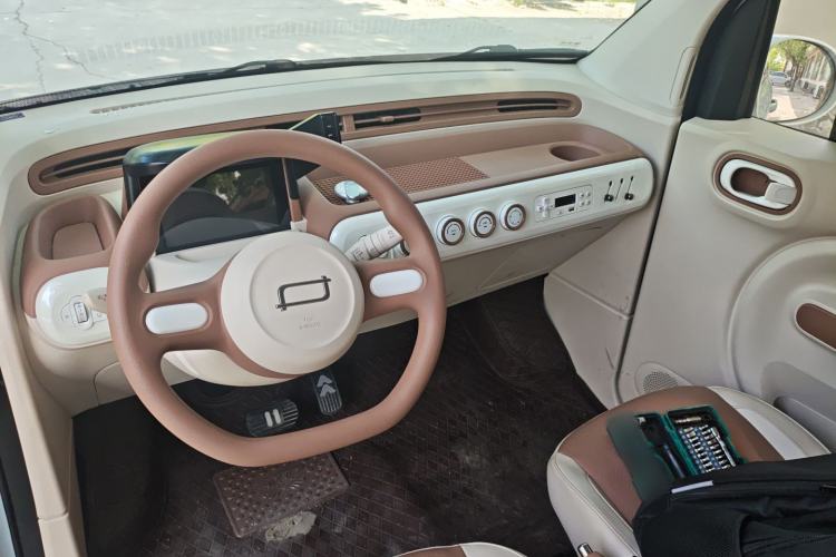 Used Bestune Pony 2026 Model 222km Shining Horse Center Console