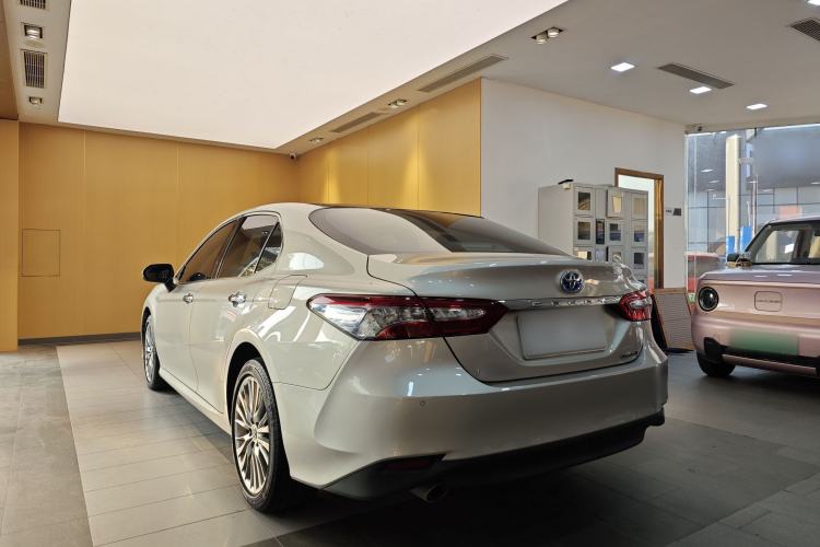 Used Toyota Camry 2019 Dual-Engine 2.5 HG Luxury Edition China VI Standard
