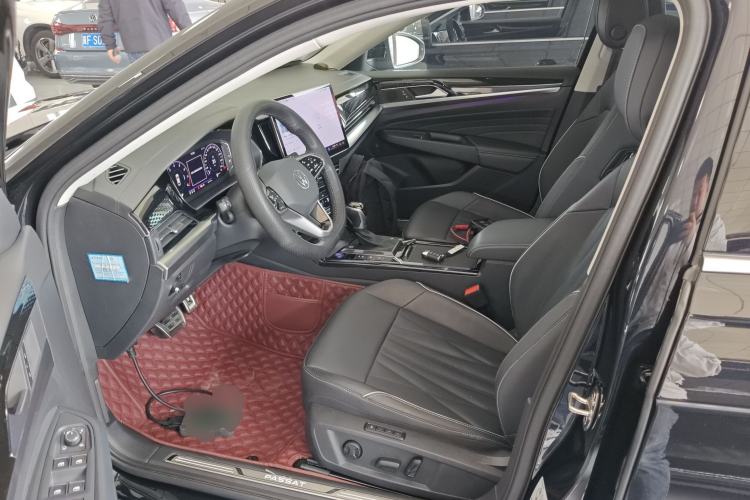 Used Volkswagen Passat 2023 Facelift 330TSI Luxury Edition