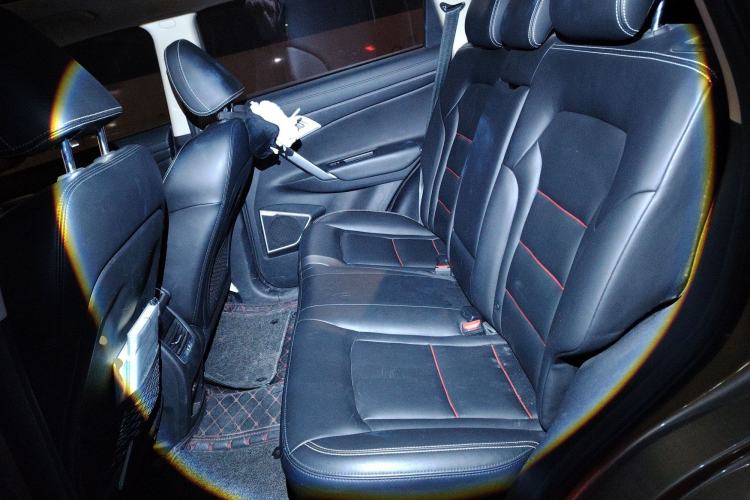 Used Geely Auto Emgrand X7 Sport 2018 1.8TD Automatic Two-Wheel Drive Smart Connect 4G Internet Edition
