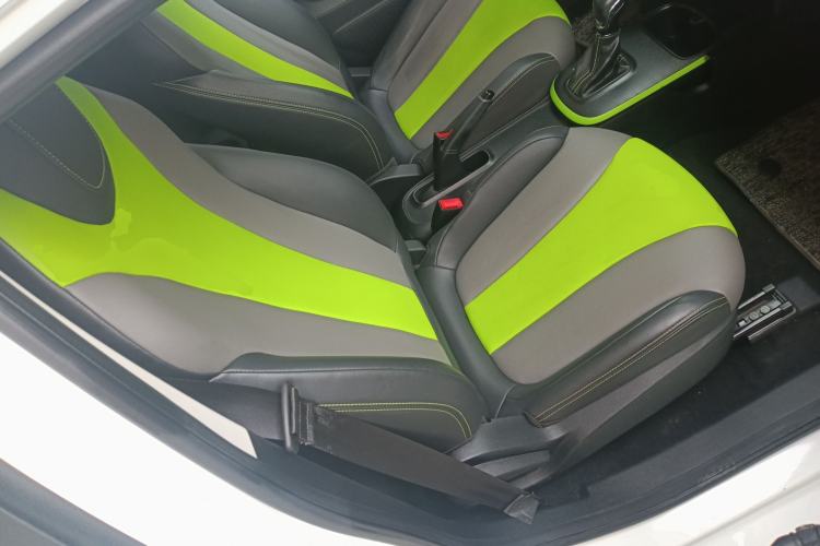 Used Roewe Clever 2021 302 km New Four-Seater Super-Efficient Version Right Front Seat