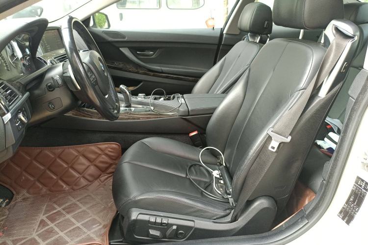 Used BMW 6 Series 2012 640i two-door coupe
