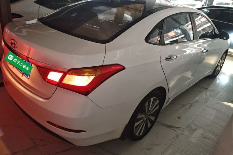 Used Hyundai Mistra 2016 1.8L Automatic Smart GLS Rear Right 45 Deg