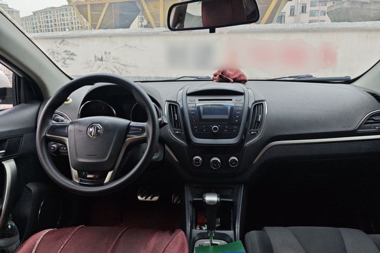 Used MG 5 2012 1.5L Automatic Elite Edition Center Console