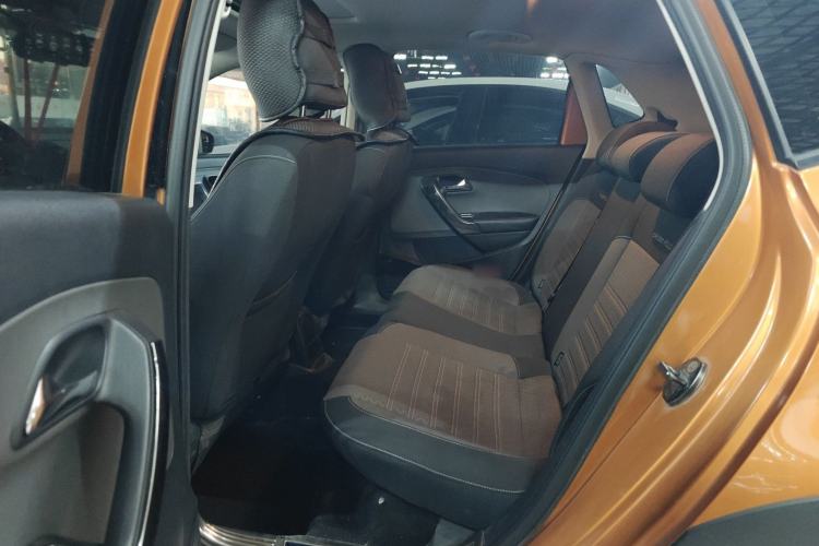 Used Volkswagen Polo 2018 1.5L Cross Polo Automatic
