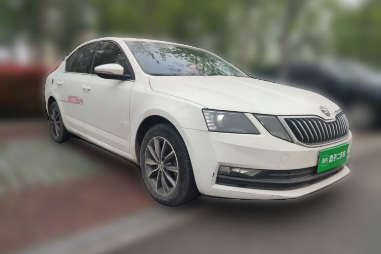 Used Skoda Octavia 2021 1.5L Automatic Comfort Edition Front Right 45 Deg
