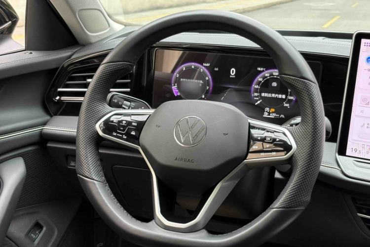 Used Volkswagen Magotan 2024 380TSI DSG Prestige Edition Steering Wheel