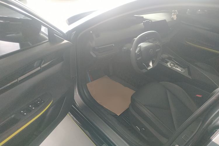 Used CHANGAN UNI-V 2022 1.5T Sport Edition