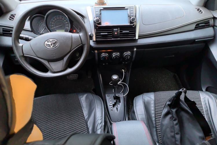 Used Toyota Vios 2014 1.5L Automatic ZhiZhen Edition Center Console