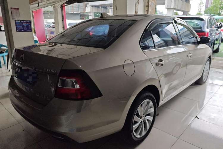 Used Skoda Rapid 2018 1.6L Automatic Comfort Edition