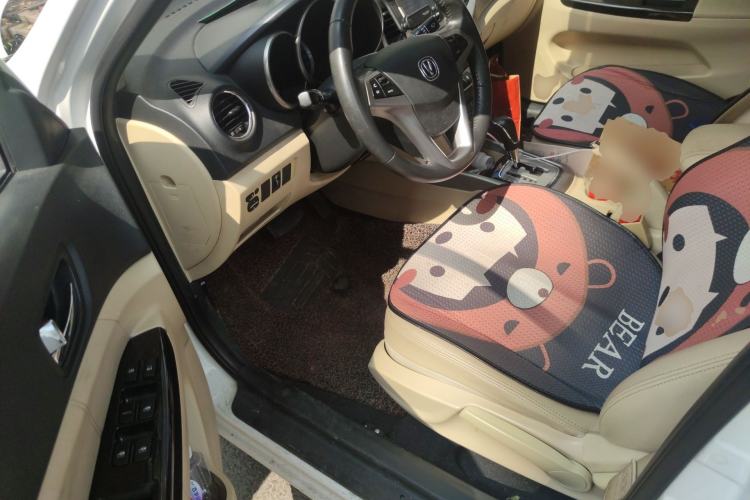 Used CHANGAN Eado 2015 1.6L Automatic Luxury Model
