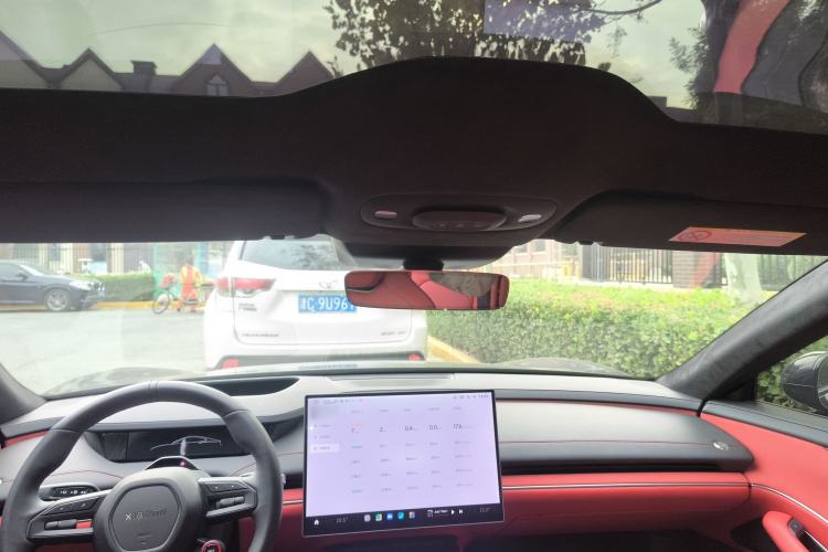 Used Xiaomi Auto SU7 2024 Four-Wheel Drive Ultra-Long Range Advanced Intelligent Driving Max Edition