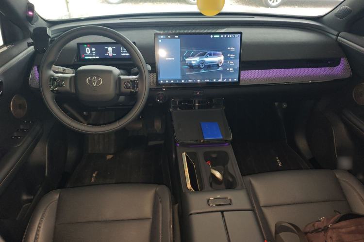 Used Toyota BZ 3X 2025 520 Pro+ Center Console