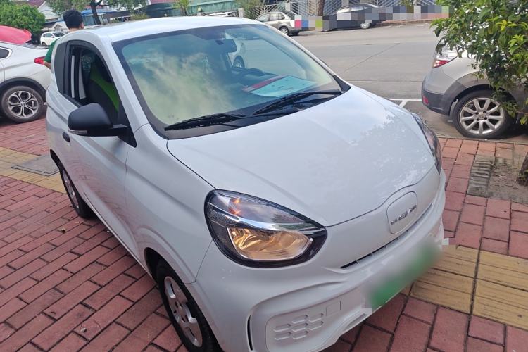 Used Roewe Clever 2021 302 km New Four-Seater Super-Efficient Version