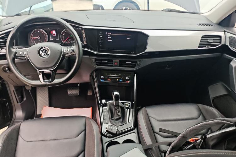 Used Volkswagen Tayron 2021 280TSI Two-Wheel Drive Luxury Smart Connectivity Version Center Console