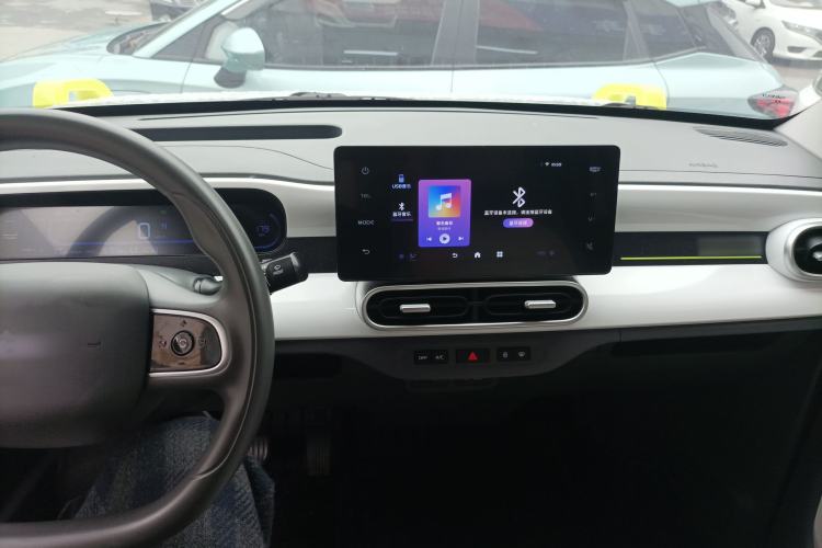 Used Geely Galaxy Panda 2025 210km Panda Rider Center Console