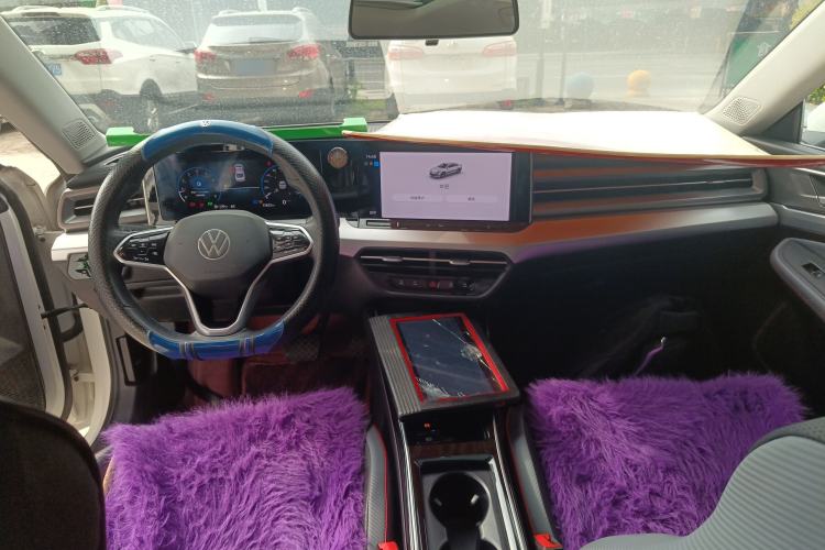 Used Volkswagen Lamando 2022 Lavida L 280TSI DSG Cool & Spicy Edition Center Console