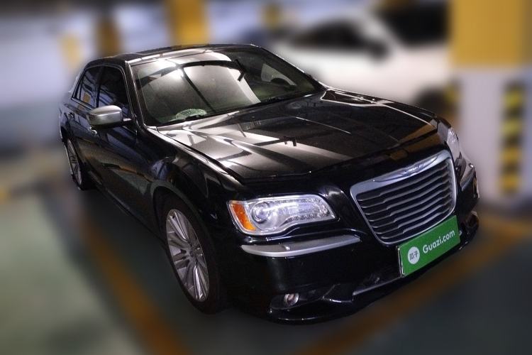 Used Chrysler 300C 2014 3.0L Excellence Edition