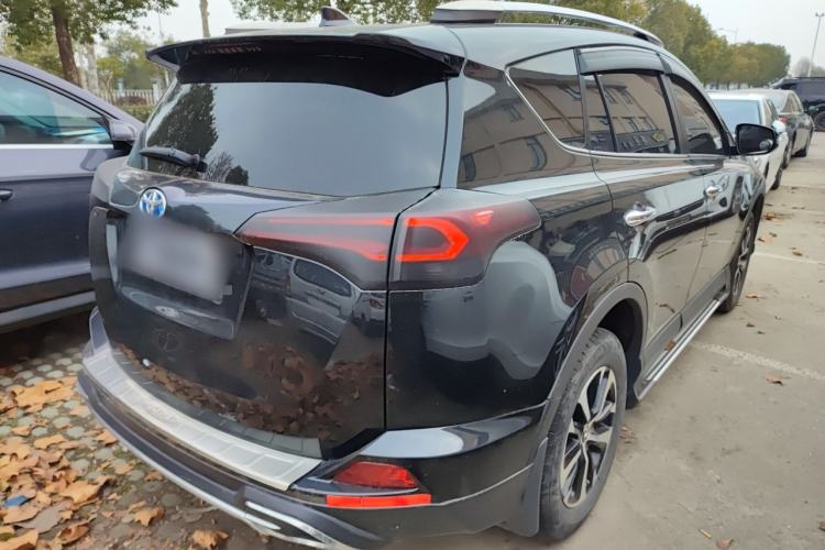 Used Toyota RAV4 2016 2.0L CVT Two-Wheel Drive Fashion Edition China V Standard